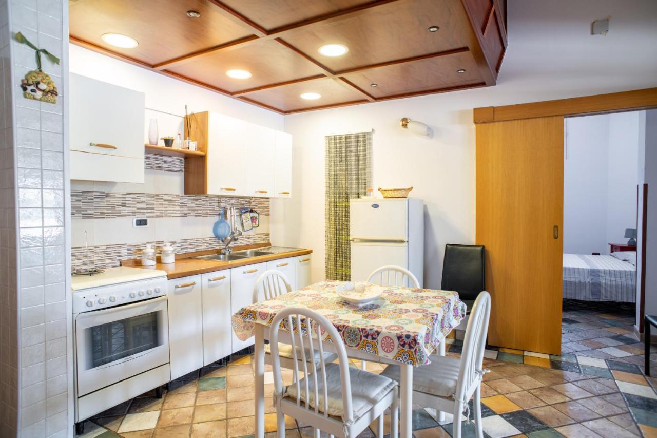 La Casa Di Luca - By Host4U Apartment Pulsano Ngoại thất bức ảnh