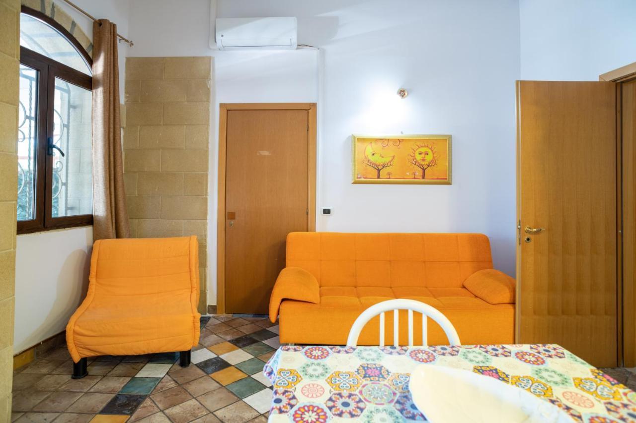 La Casa Di Luca - By Host4U Apartment Pulsano Ngoại thất bức ảnh